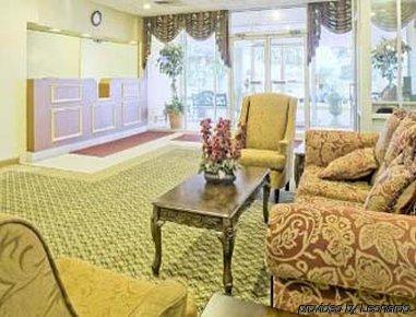 Travelodge By Wyndham Lincoln Airport I-80 Dalaman gambar